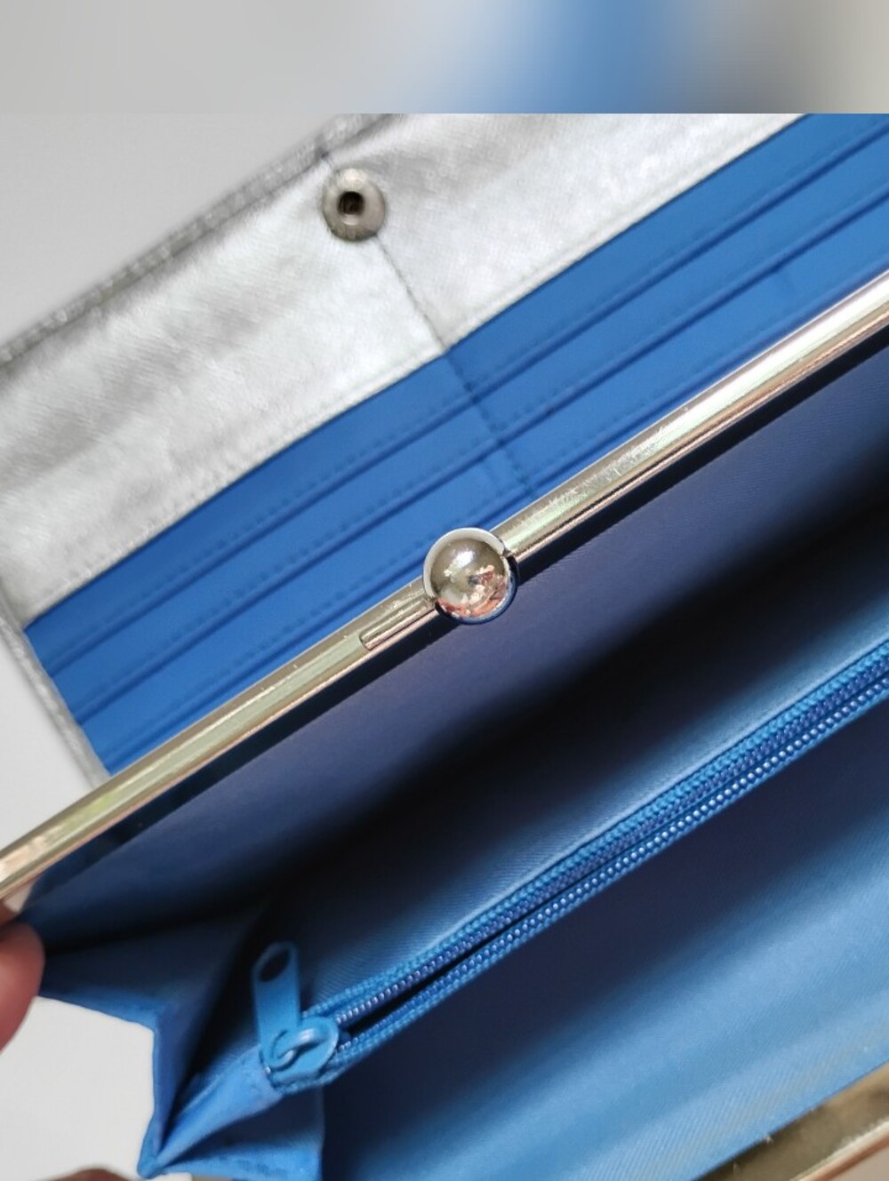 Genuine Pebbled Leather Silver Wallet Royal Blue Classic Kiss Clasp - Picture 7 of 9